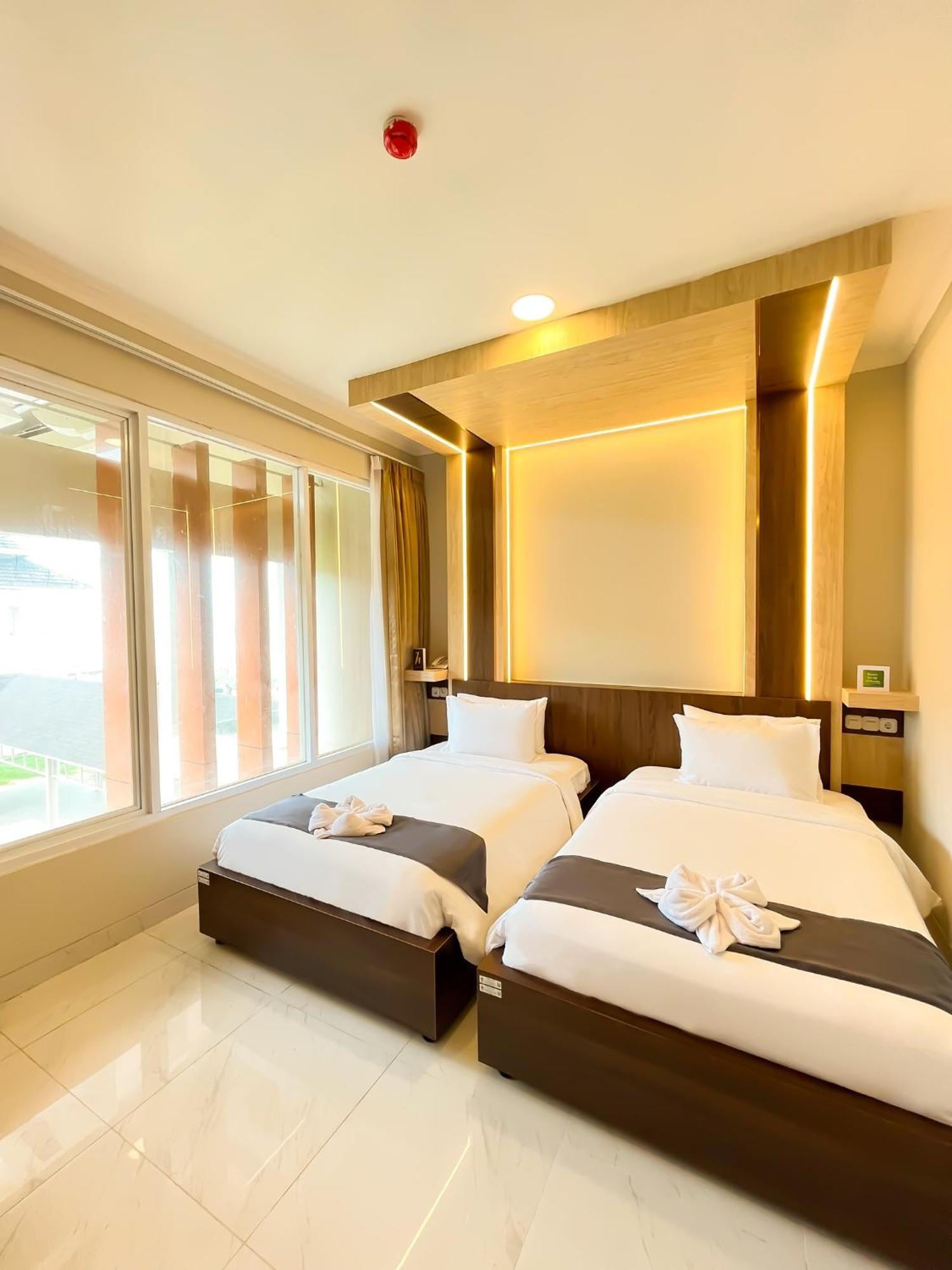 Horison Resort Antawirya Jepara Exterior foto